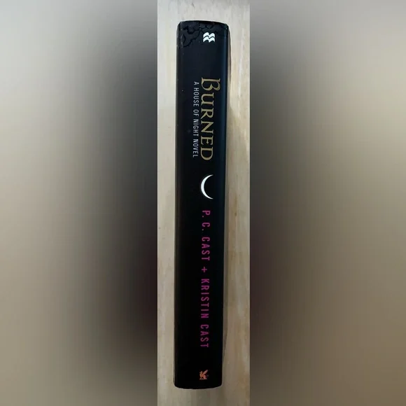 Burned: (A House of Night Novel) by P. C. Cast and Kristin Cast 2010 Hardcover - Picture 7 of 7